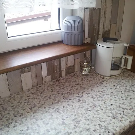 Sloneczny Apartament Z Balkonem